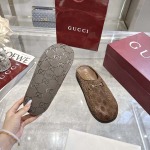 2025年10月22日入荷新作GUCCI女性用35-42靴人気商品★/誕生日プレゼント/高品質/SL工場