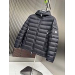 2025年10月22日秋冬入荷新作MONCLERダウンジャケット高品質 人気商品/DD工場
