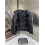 2025年10月22日秋冬入荷新作Pradaダウンジャケット高品質 人気商品/DD工場