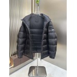 2025年10月22日秋冬入荷新作Prada ダウンジャケット高品質 人気商品/DD工場