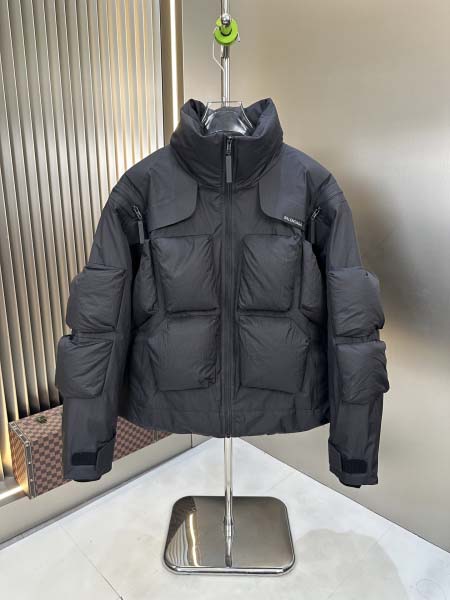 2025年10月22日秋冬入荷新作Balenciaga ダウ...