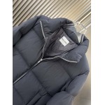 2025年10月22日秋冬入荷新作Miumiuダウンジャケット高品質 人気商品/DD工場