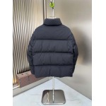 2025年10月22日秋冬入荷新作Miumiuダウンジャケット高品質 人気商品/DD工場