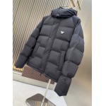 2025年10月22日秋冬入荷新作Pradaダウンジャケット高品質 人気商品/DD工場
