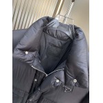 2025年10月22日秋冬入荷新作Pradaダウンジャケット高品質 人気商品/DD工場