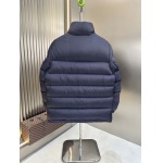 2025年10月22日秋冬入荷新作Pradaダウンジャケット高品質 人気商品/DD工場
