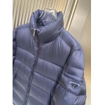 2025年10月22日秋冬入荷新作Pradaダウンジャケット高品質 人気商品/DD工場