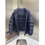 2025年10月22日秋冬入荷新作Pradaダウンジャケット高品質 人気商品/DD工場