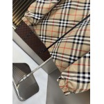 2025年10月23日秋冬入荷新作Burberryジャケット高品質 人気商品/DD工場