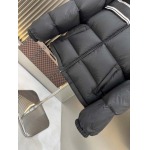 2025年10月23日秋冬入荷新作Gucciダウンジャケット高品質 人気商品/DD工場