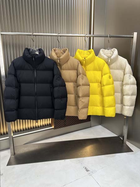 2025年10月23日秋冬入荷新作MONCLERダウンジャケ...