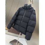 2025年10月23日秋冬入荷新作Burberryダウンジャケット高品質 人気商品/DD工場