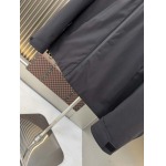 2025年10月23日秋冬入荷新作Pradaダウンジャケット高品質 人気商品/DD工場