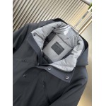 2025年10月23日秋冬入荷新作Pradaダウンジャケット高品質 人気商品/DD工場