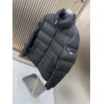 2025年10月23日秋冬入荷新作Pradaダウンジャケット高品質 人気商品/DD工場