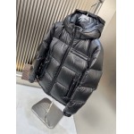 2025年10月23日秋冬入荷新作Pradaダウンジャケット高品質 人気商品/DD工場