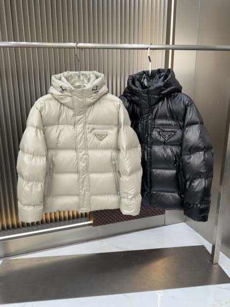 2025年10月23日秋冬入荷新作Pradaダウンジャケット...