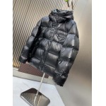 2025年10月23日秋冬入荷新作Pradaダウンジャケット高品質 人気商品/DD工場