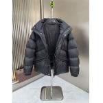 2025年10月23日秋冬入荷新作Pradaダウンジャケット高品質 人気商品/DD工場