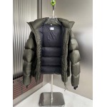 2025年10月23日秋冬入荷新作Burberryダウンジャケット高品質 人気商品/DD工場