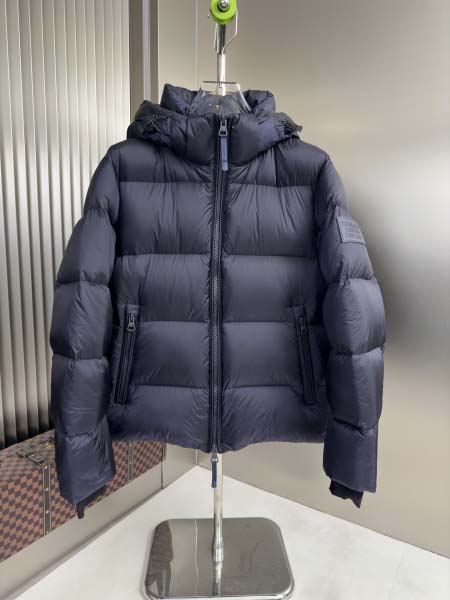 2025年10月23日秋冬入荷新作Burberryダウンジャ...