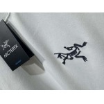 2025年10月26日入荷秋冬新作ARCTERYX半袖Tシャツ高級品/MP工場