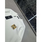 2025年10月26日入荷秋冬新作Fendi同じデザインで長袖や半袖も作れます高級品/MP工場