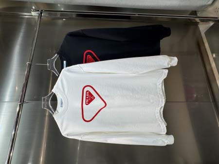 2025年10月26日入荷秋冬新作PRADA長袖 Tシャツ高...