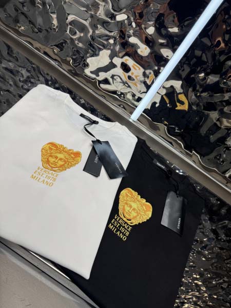 2025年10月26日入荷秋冬新作Versace半袖Tシャツ...