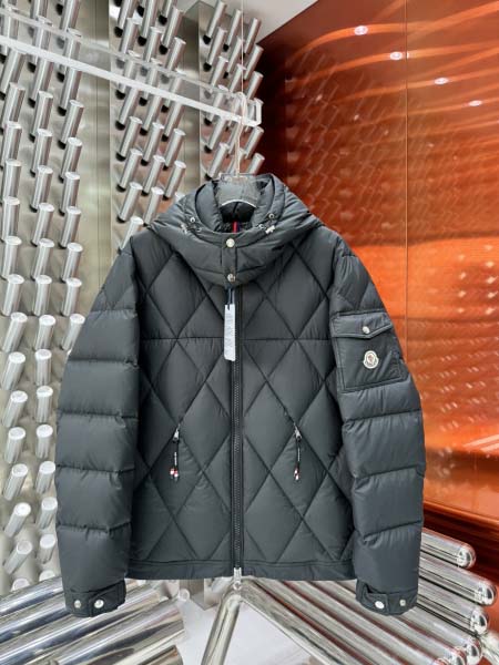 2025年10月27日秋冬新作Moncler ダウンジャケッ...