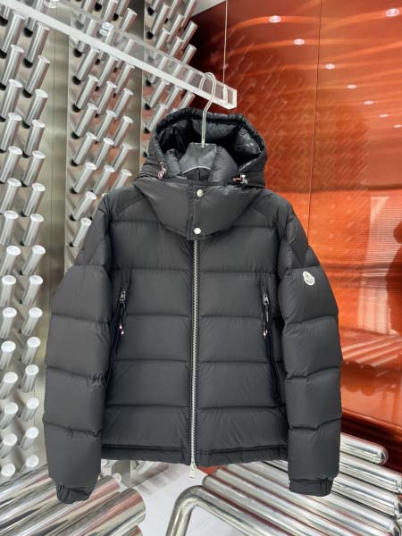 2025年10月27日秋冬新作Moncler ダウンジャケッ...