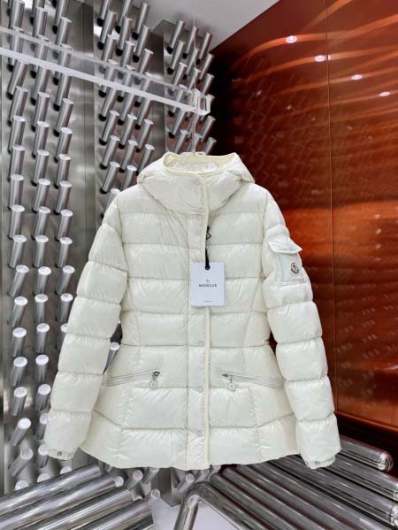 2025年10月27日秋冬新作Moncler 女性ダウンジャ...