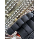 2025年10月27日秋冬新作Moncler ダウンジャケット高品質超厳選★入手困難/P5工場