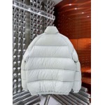 2025年10月27日秋冬新作Moncler ダウンジャケット高品質超厳選★入手困難/P5工場