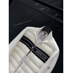 2025年10月27日秋冬新作Moncler ダウンジャケット高品質超厳選★入手困難/P5工場