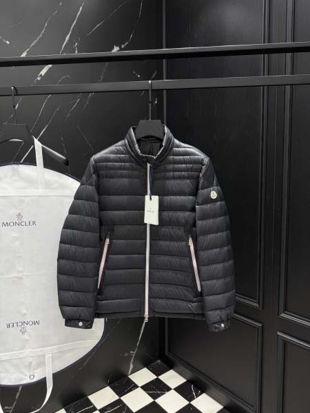 2025年10月27日秋冬新作Moncler ダウンジャケッ...