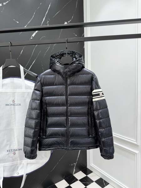 2025年10月27日秋冬新作Moncler ダウンジャケッ...