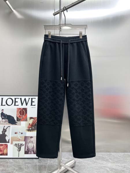 2025年10月28日秋冬新作Louis Vuittonスウ...