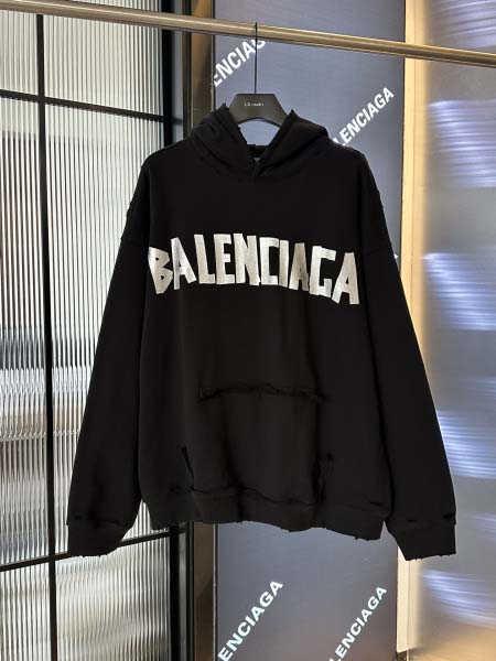 2025年10月30日秋冬新作BALENCIAGAスウェット...