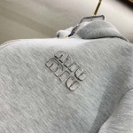 2025年10月31日秋冬新作miumiu パーカー高品質人気商品/LDF工場