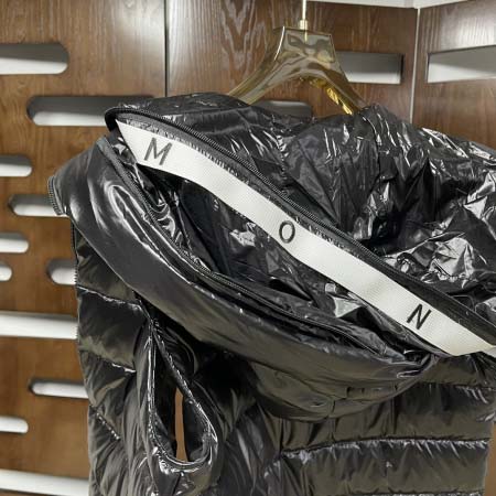 2025年11月14日秋冬新作Monclerダウンベスト高品質人気商品/QIU工場