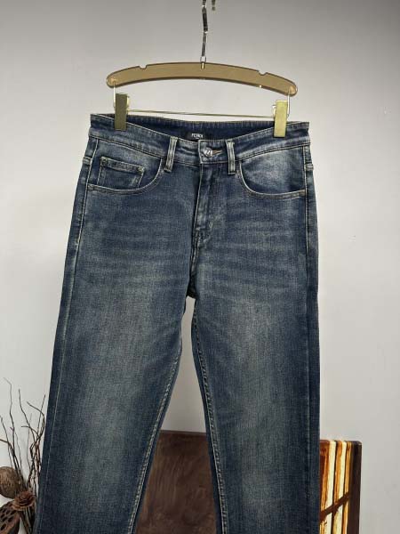 2025年11月14日秋冬新作Fendiジーパン高品質人気商品/QIU工場