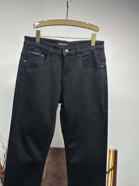 2025年11月14日秋冬新作Burberryジーパン高品質人気商品/QIU工場