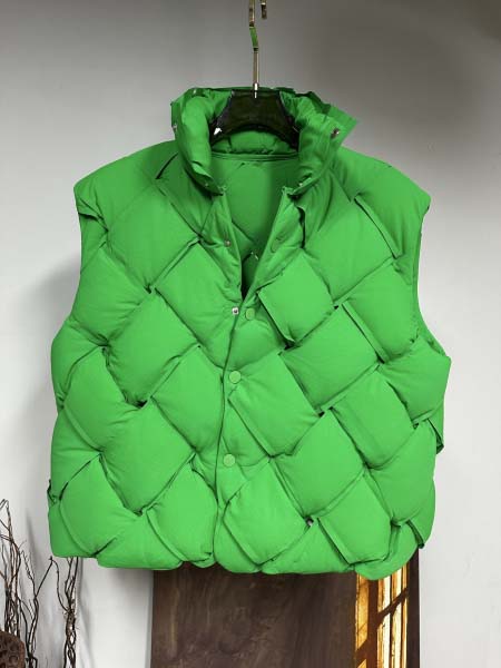 2025年11月17日秋冬新作BOTTEGA VENETAダウンジャケット高品質人気商品/QIU工場