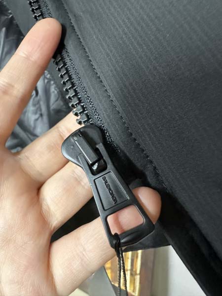 2025年11月17日秋冬新作Balenciagaダウンジャケット高品質人気商品/QIU工場