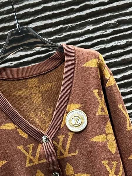 2025年11月18日入荷秋冬新作Louis Vuitton ニット/セーター ファッション/誕生日プレゼント/贈り物 can工場