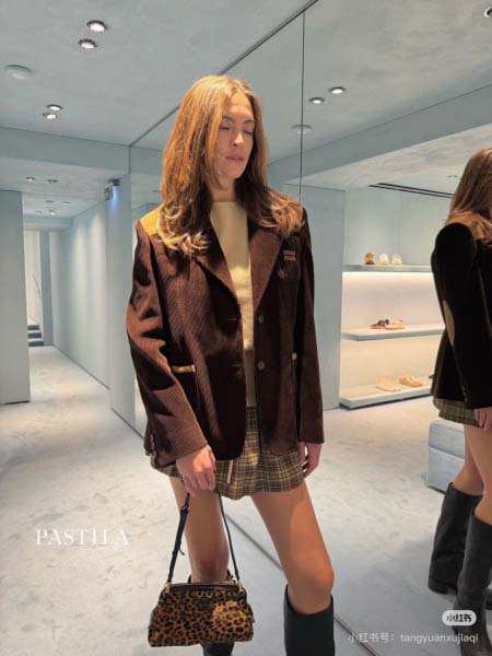 2025年11月18日入荷秋冬新作MiuMiuジャケットファッション/誕生日プレゼント/贈り物 can工場