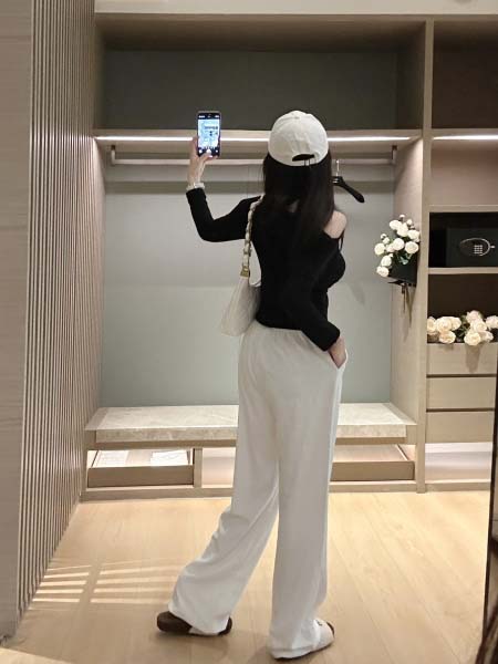 2025年11月18日入荷秋冬新作Fendi ズボン  ファッション/誕生日プレゼント/贈り物 can工場