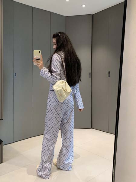 2025年11月20日入荷秋冬新作ルイヴィトンセット ファッション/誕生日プレゼント/贈り物 can工場