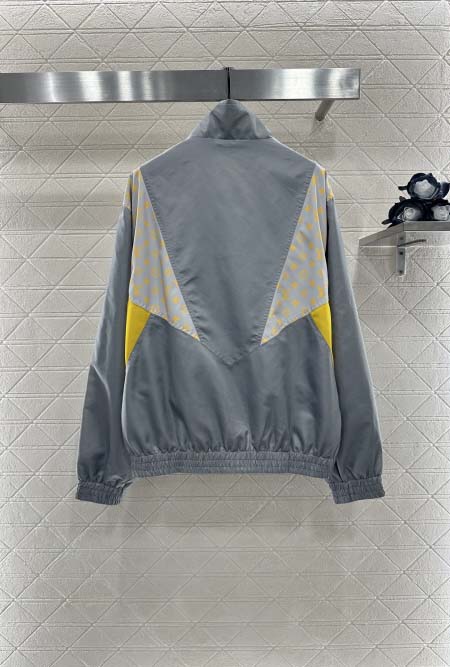 2025年11月20日入荷秋冬新作ルイヴィトンファッション/誕生日プレゼント/贈り物 can工場